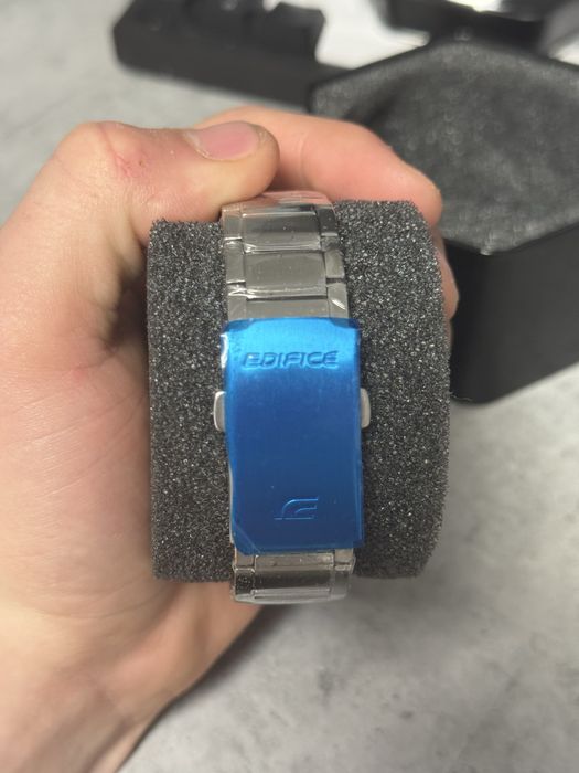 Годинник casio edisife EFR-S108D-1AVUDF