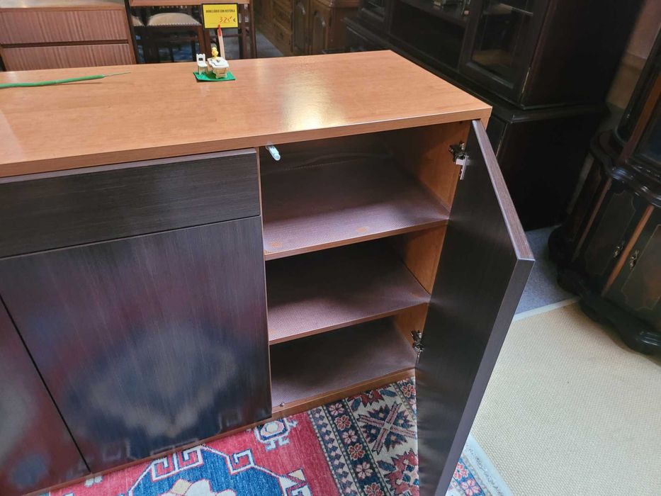 Aparador em madeira - óptimo estado