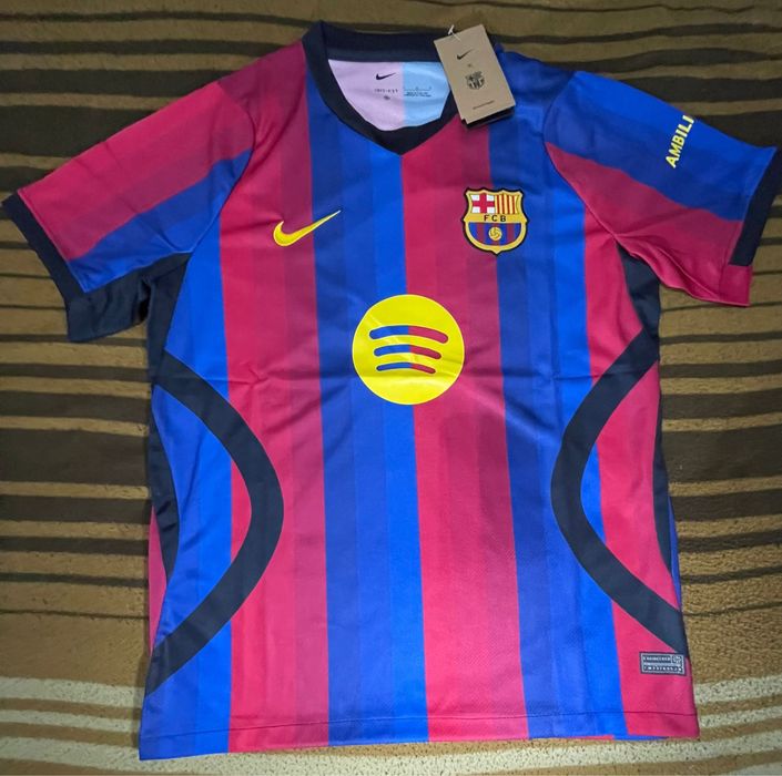 Camisolas de vários clubes