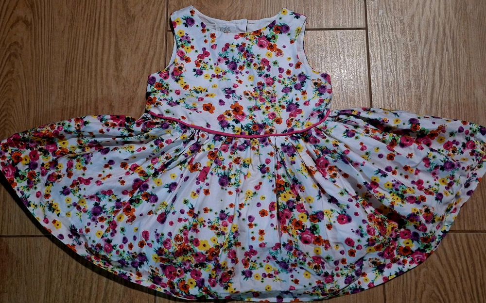 Johnny Rocha sukieneczka dla dziewczynki 12-18 miesiecy