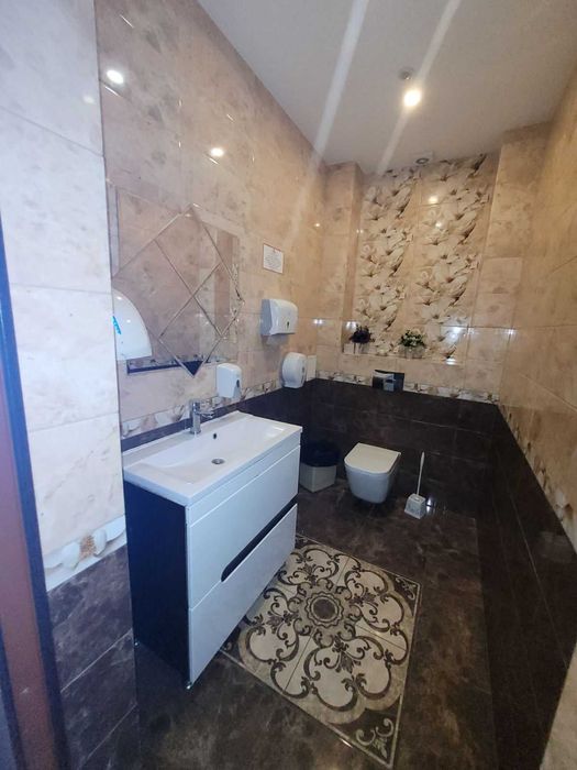 Приміщення діючого ресторану, м. Радехів