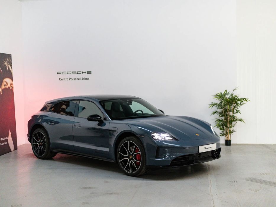 Porsche Taycan Sport Turismo 4S Black Edition
