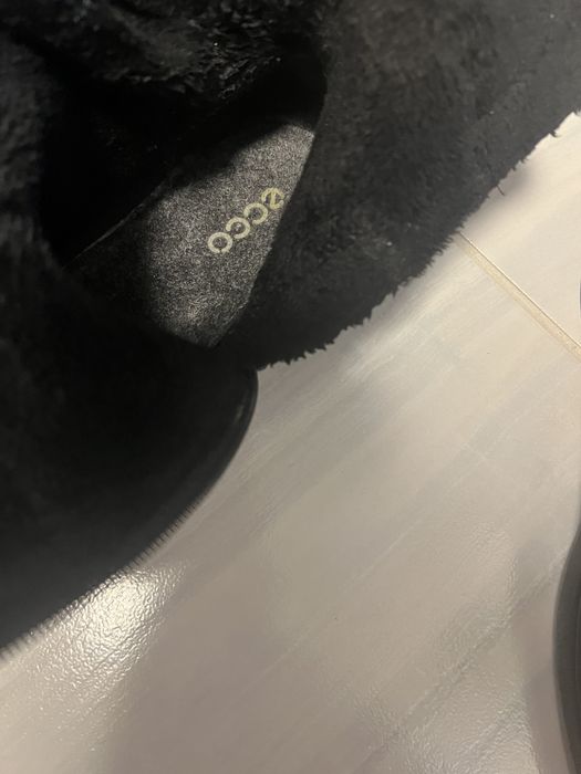 Продам ботинки Ecco