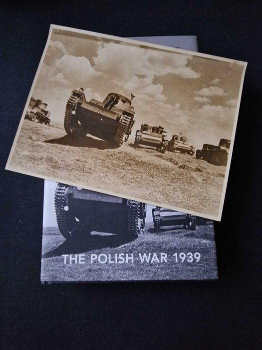 Oryginalne zdjecie polskich czołgów Vicekrs 1939 + książka