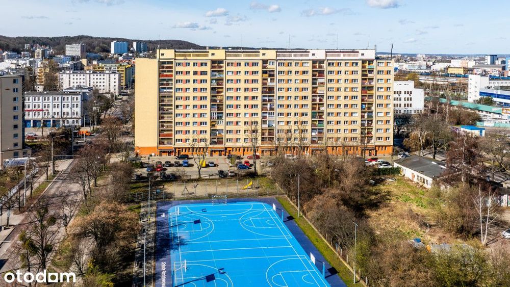 Przestronna kawalerka w samym centrum  Gdyni