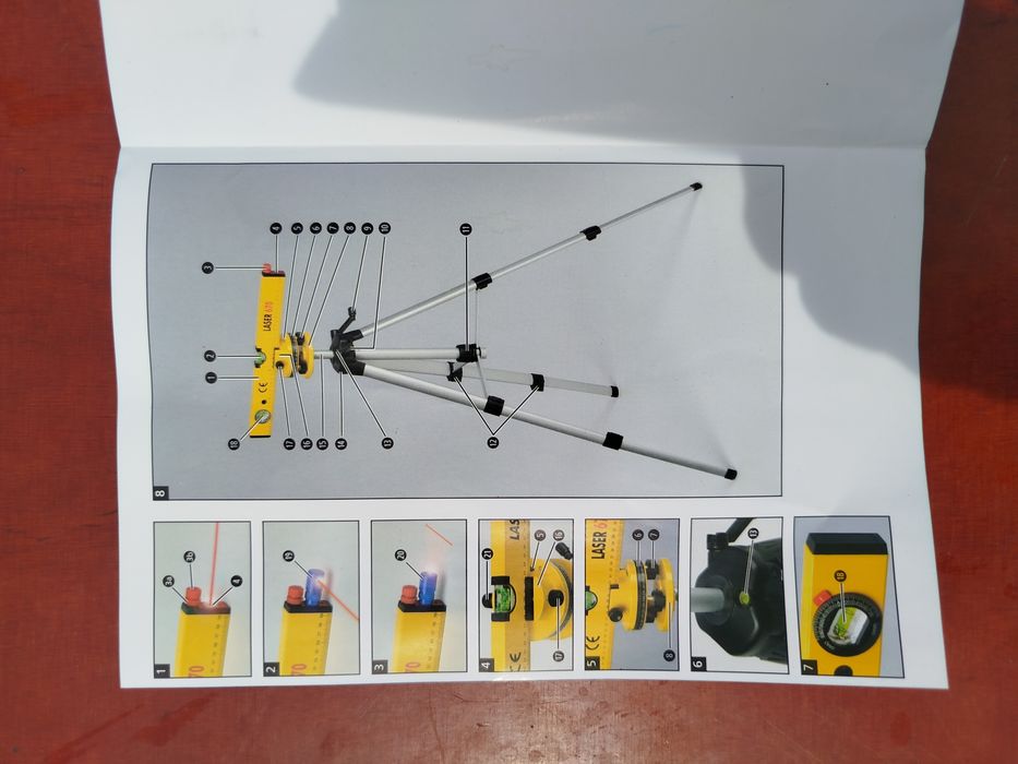 Штатив + рівень +