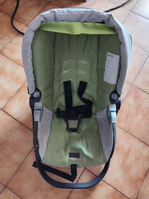 Cadeira auto ovo com protecção solar