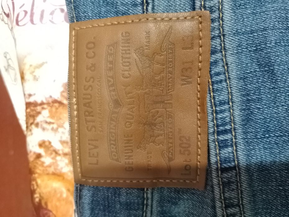 Джинси Levi Strauss 32 розміру