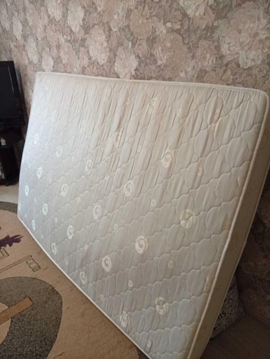 продам матрас 140/200 ортопидический.