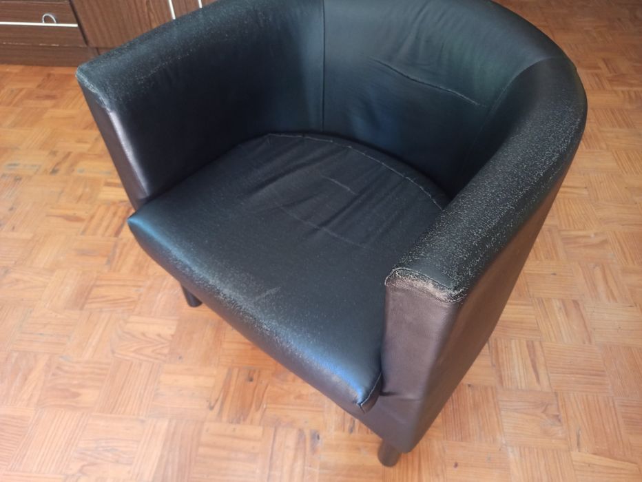 Poltrona IKEA preta