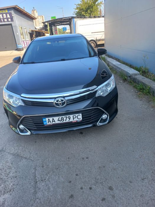 Продам TOYOTA CAMRY  55 2016