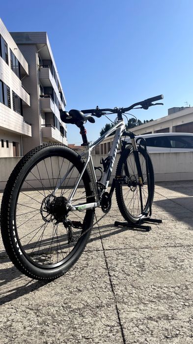 Bicicleta BTT Giant Talon 1 29" (Tamanho M) - Transmissão Shimano Deore
