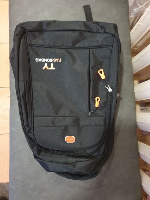 Рюкзак чорний міський