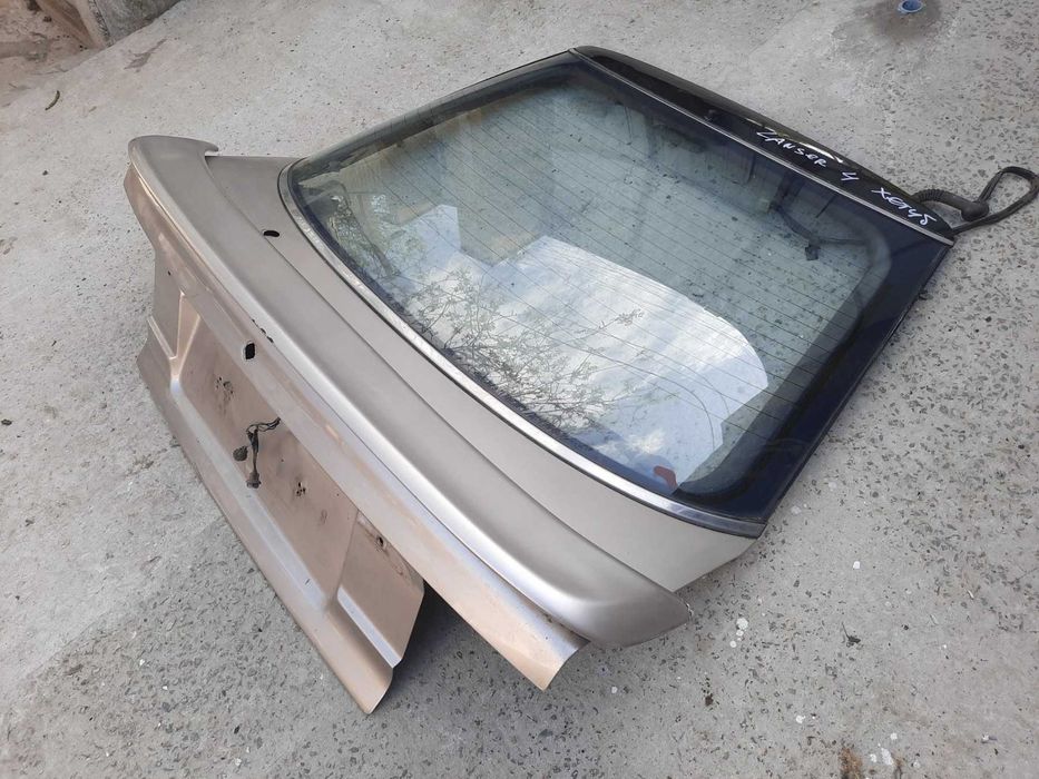 Спойлер  Стекло багажник  Mitsubishi Colt Lanser 1990 Разборка