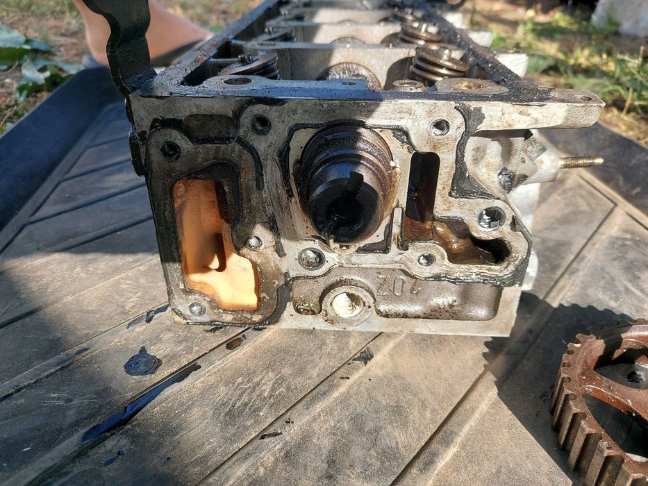 ГБЦ блока циліндрів  Citroen Berlingo 1.4 benz