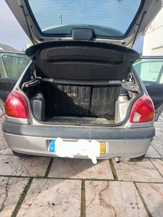 Ford Fiesta 1.2 gasolina 2000