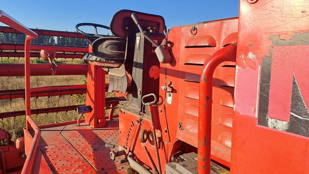 Продам комбаїн Massey Ferguson 530L