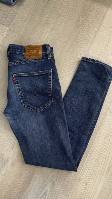Calcas Levis T30 L32