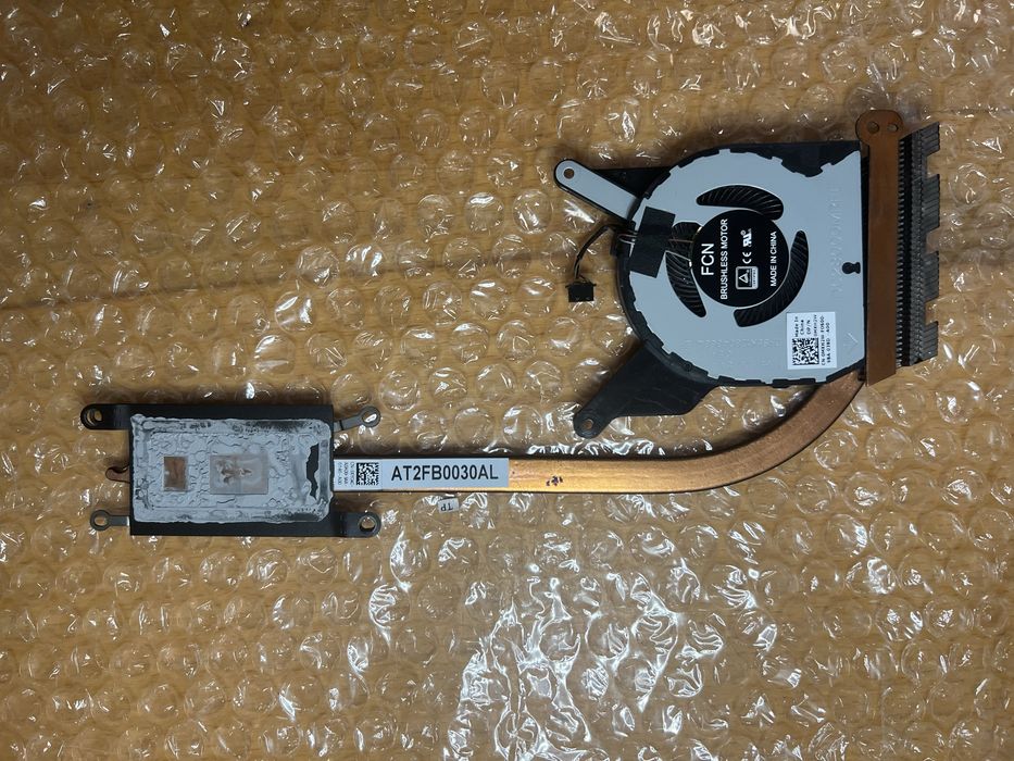 Система охолодження з кулером Dell Latitude 5400, 5300.
