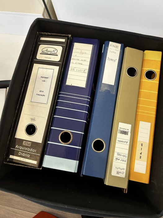 Cerca de 50 dossiers por 25 euros