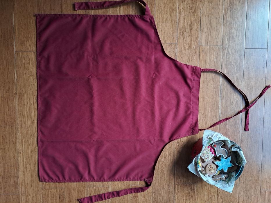 Fartuszek bordowy- wiśniowy, dziecięcy