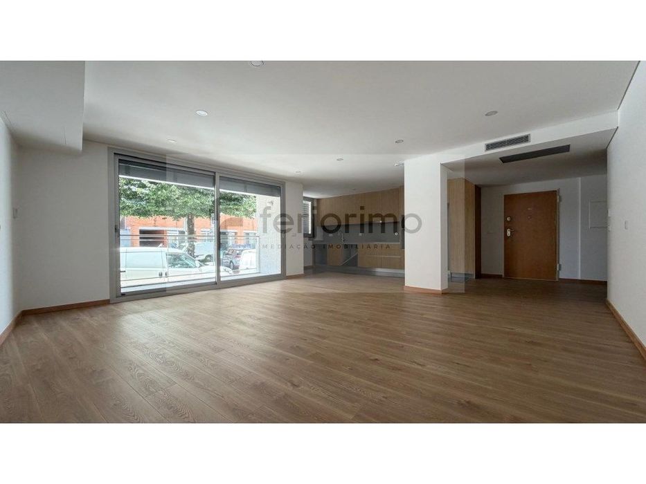 T3 New City Center - Rental - Azurém - Guimarães