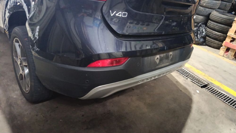 Pára-choques trás VOLVO V40 Cross Country (526)