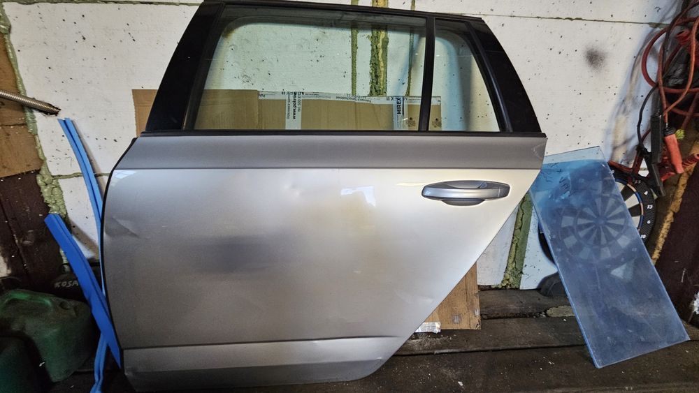 Drzwi tył lewe Skoda  Octawia  mk3