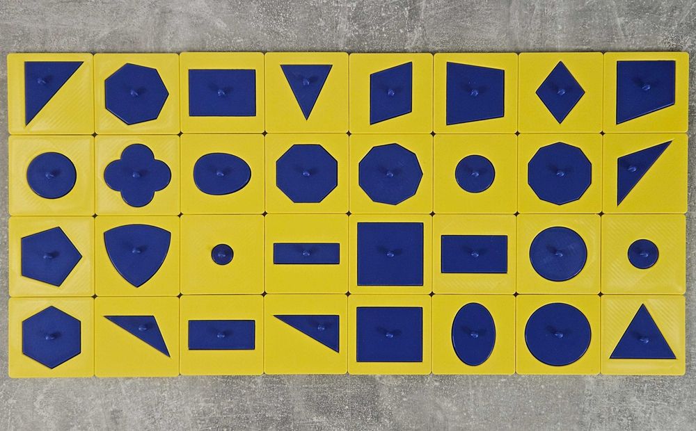 Zabawka edukacyjna, komoda geometryczna montessori