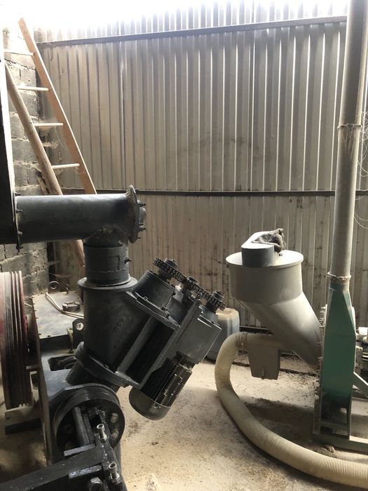 Прес брикетуючий ударно-механічний WAMAG