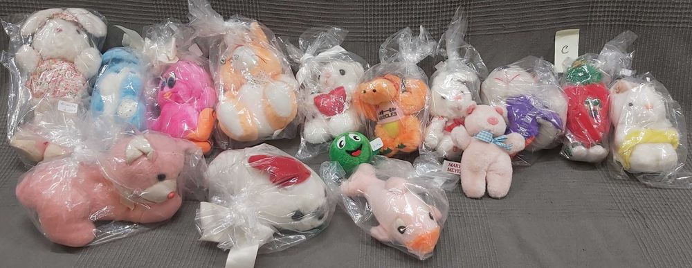 Peluches novos e como novos em ótimo estado