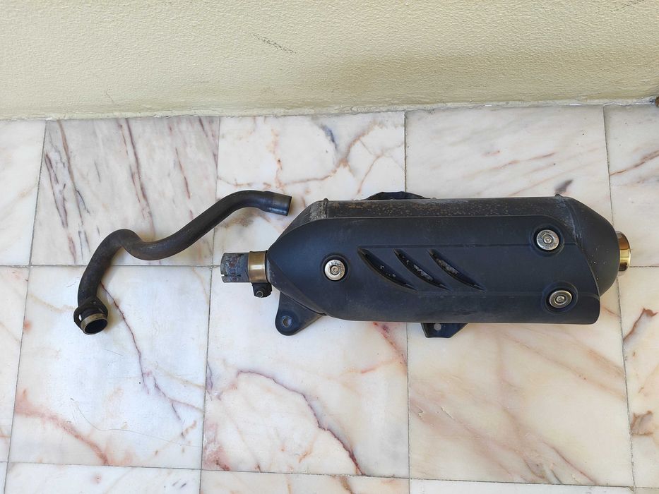 Escape completo / Guarda lamas frontal completo Piaggio X Evo / X8 125