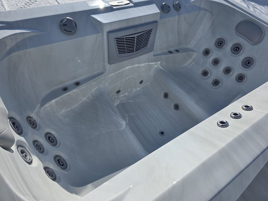 Jacuzzi + wanna do morsowania , beczka do morsowania - 2 w 1 .