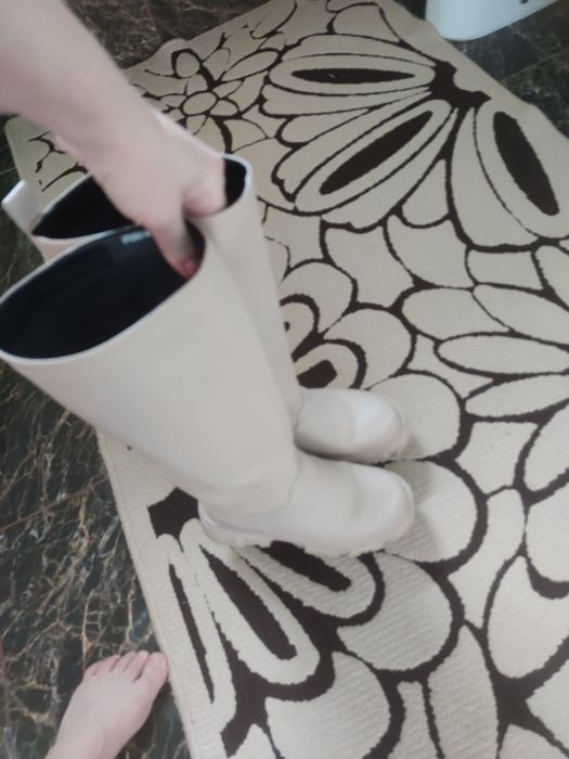 Шкіряні брендові чоботи