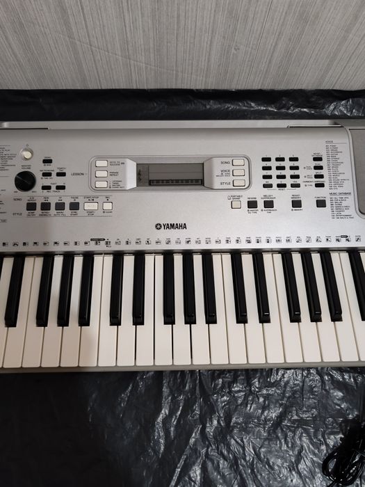 Сентизатор Yamaha YPT-360