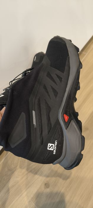 Salomon - bota preta