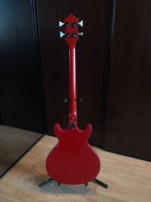 gitara basowa Defil Luna