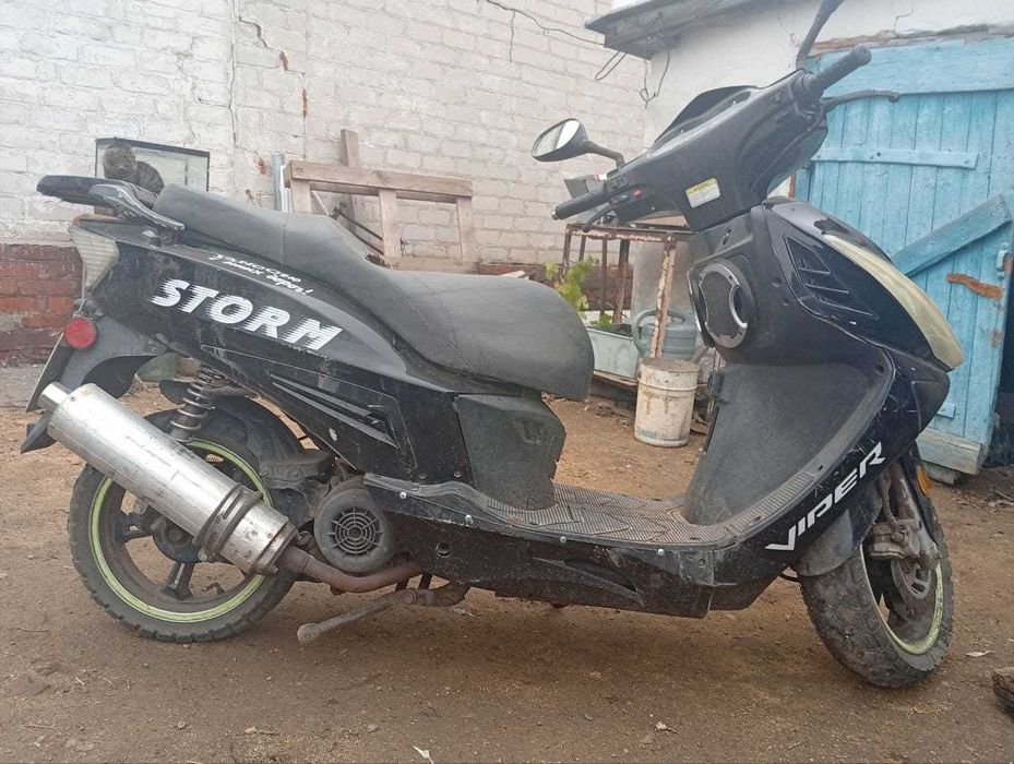 Продам скутер 150 кубов