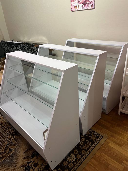 Продам витрину 3 шт