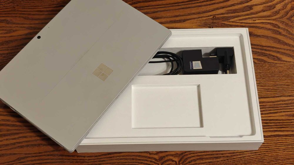 Microsoft Surface Pro 7+
