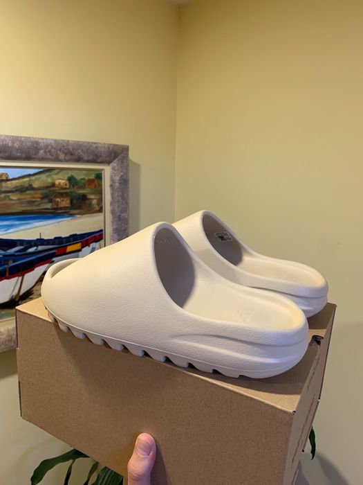 Adidas yeezy slides Bone