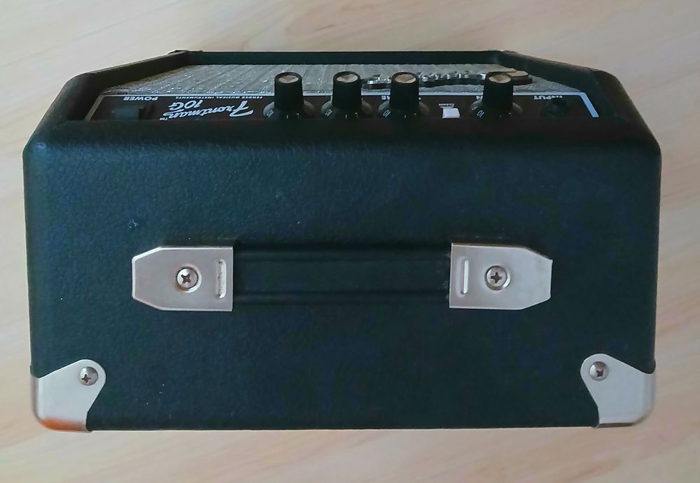 Amplificador de Guitarra - Squier Frontman 10G