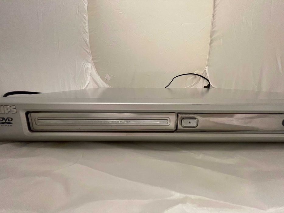 Odtwarzacz DVD Philips DVP3040 - solidny
