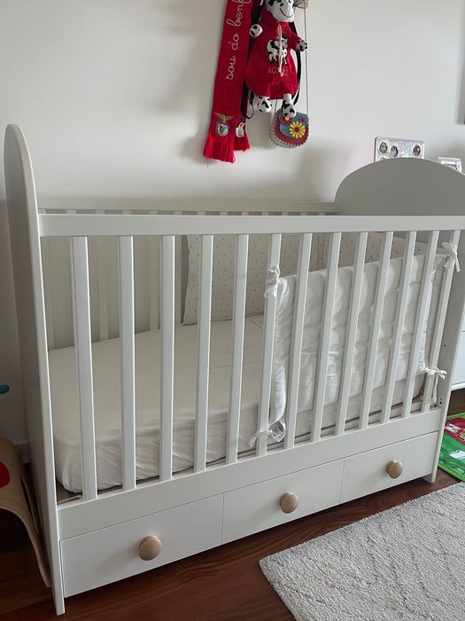 Berço c/gavetão branco e colchão 60x120 cm