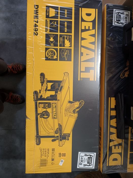 Настільна циркулярна пила Dewalt DWE7492 мережа 220