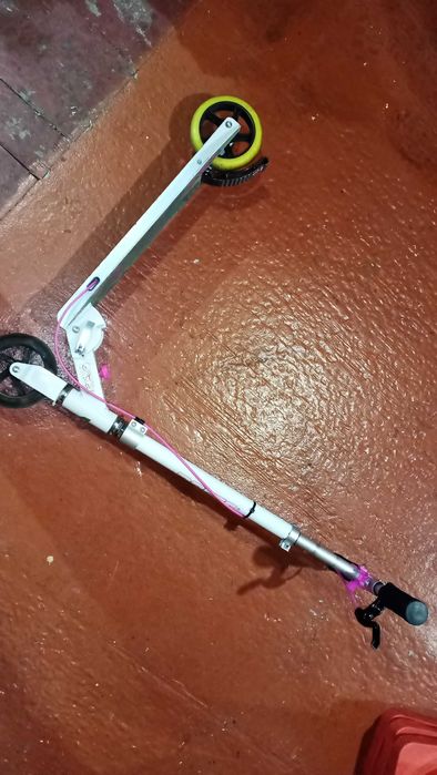 Самокат Roces для дітей