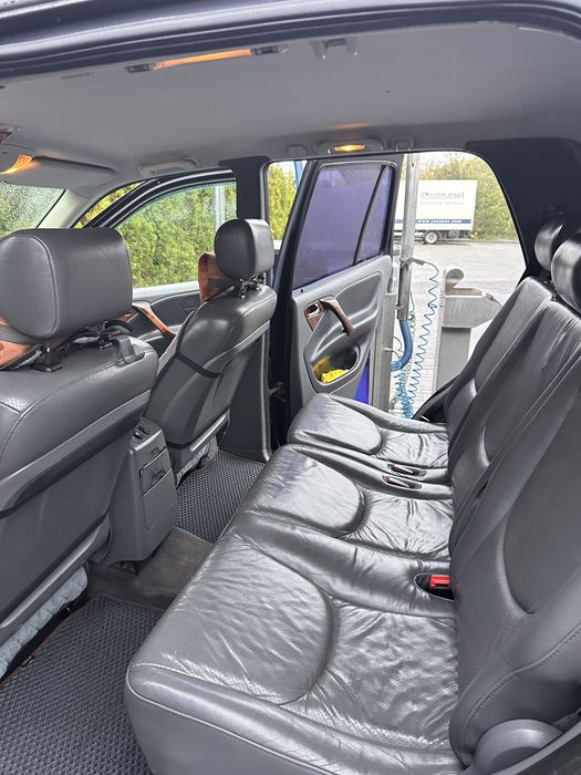 Свій  автомобіль Mercedes-Benz M-Клас, двигун 3.2!