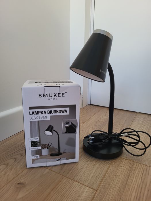 Lampka nocna biurowa białe światło led czarna