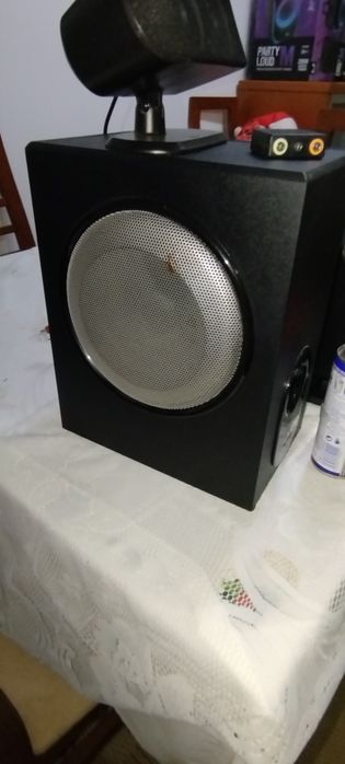 Logitech X‑530 5.1 Surround – Subwoofer + 5 Colunas – Excelente Estado