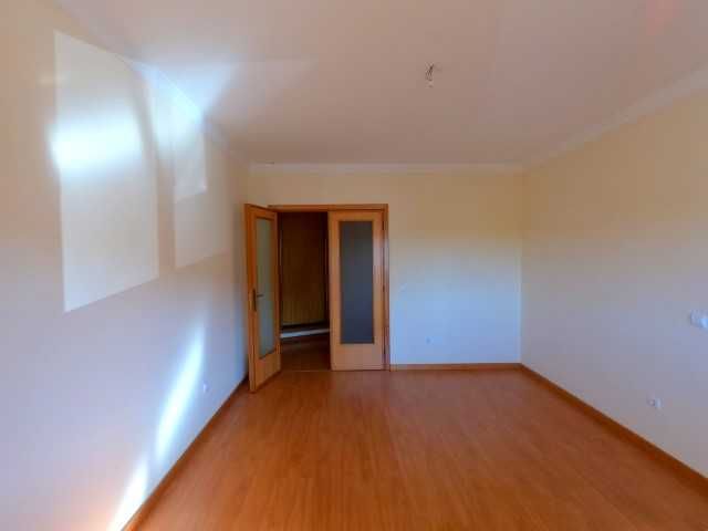Apartamento T1 para arrendamento